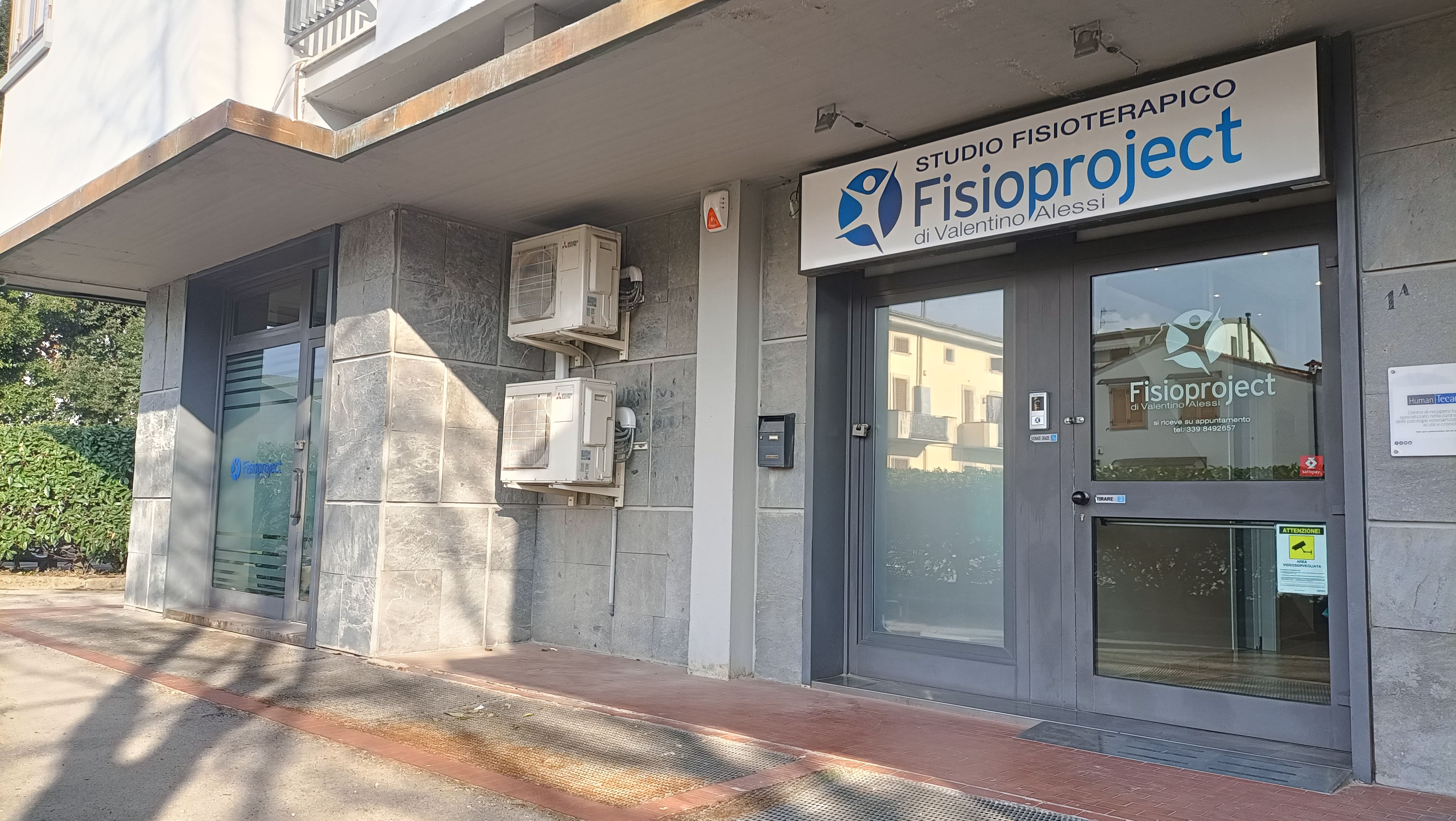 Insegna clinica